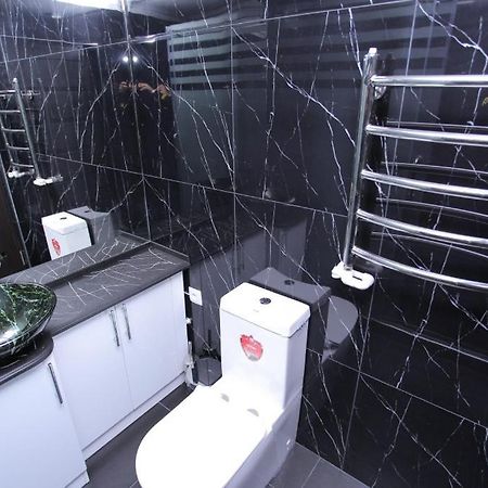Overlooking Registan Square Luxury 2 Bedrooms Apartment Samarkand Bagian luar foto