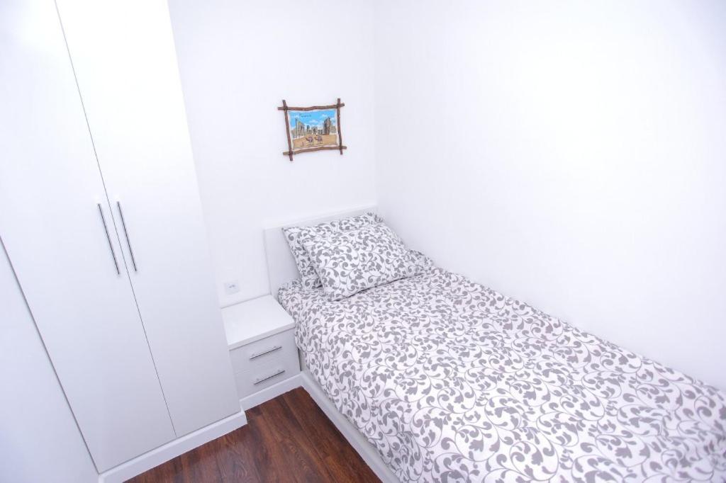 Overlooking Registan Square Luxury 2 Bedrooms Apartment Samarkand Bagian luar foto