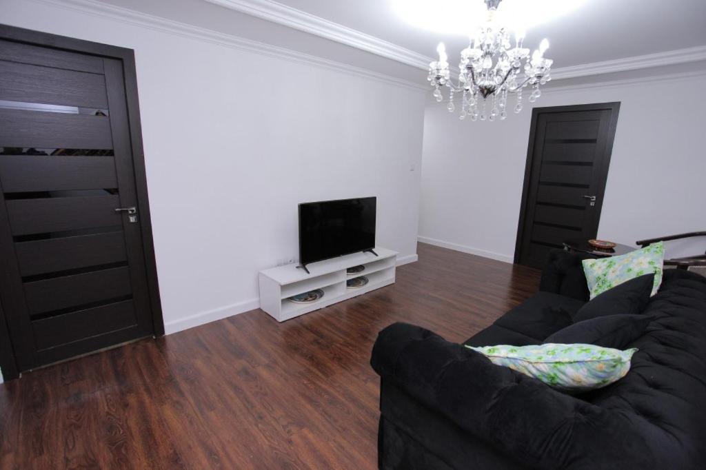 Overlooking Registan Square Luxury 2 Bedrooms Apartment Samarkand Bagian luar foto